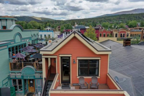 Luxurious Hideaway on Main Street in the Heart of Everything!